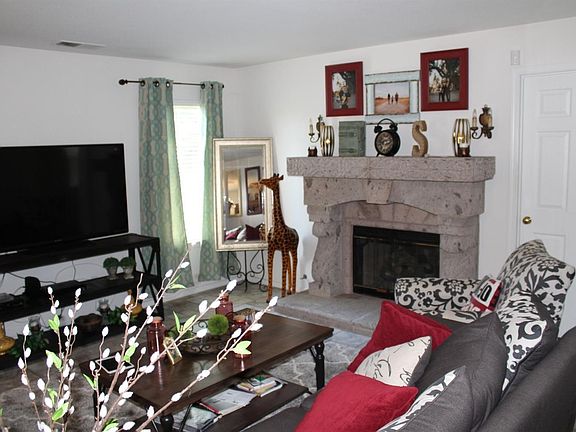 5th image of 2023 E Evergreen Ct