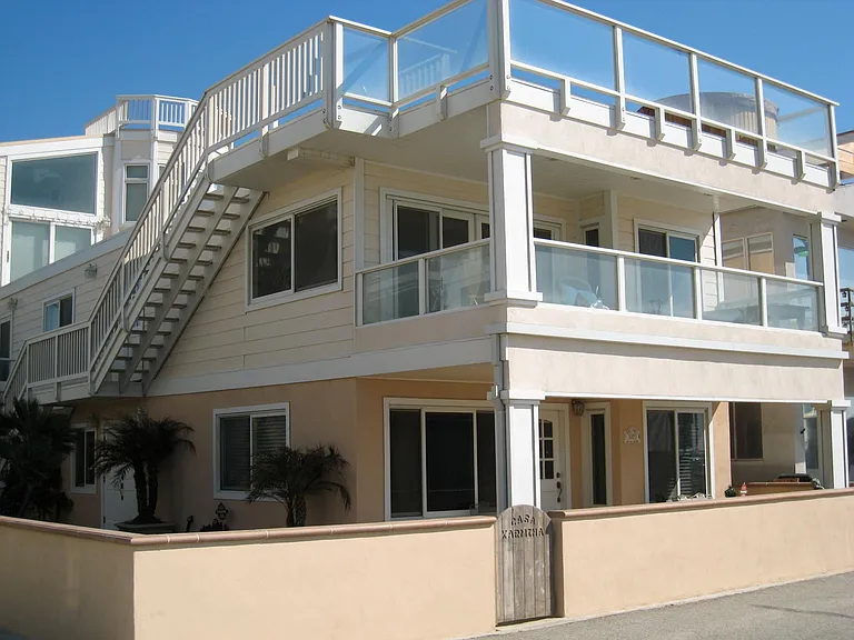 3003 Ocean Front Walk #1/2 — Photo 4