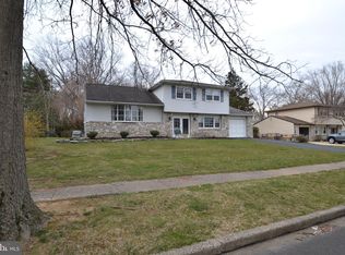 645 Buckstone Dr, Southampton, PA