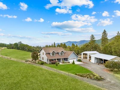 12838 Ramsey Rd, Gold Hill, OR, 97525