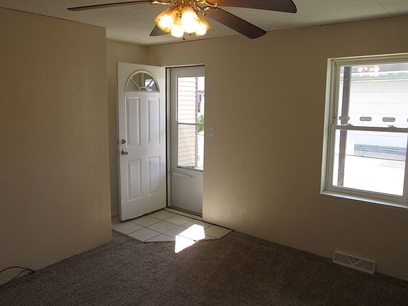 LR 13'x15' new carpet