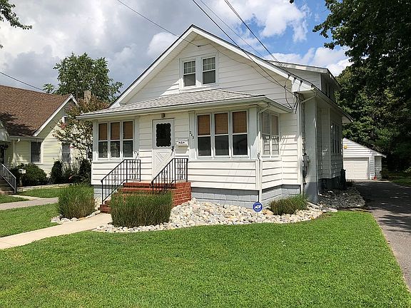 House, Driveway, Garage