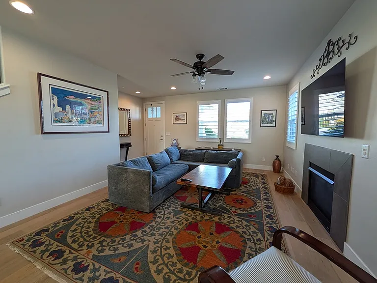3204 Cherry Ln — Photo 6