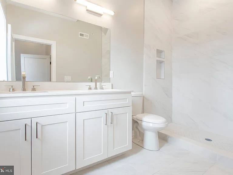 1320 S Opal St #2 — Photo 13