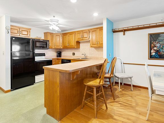 5th image of 493 Ocean Boulevard #30