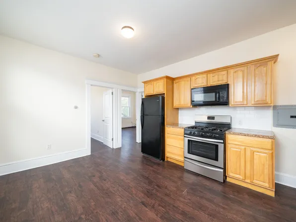 224 Linden Avenue image 1 of 11