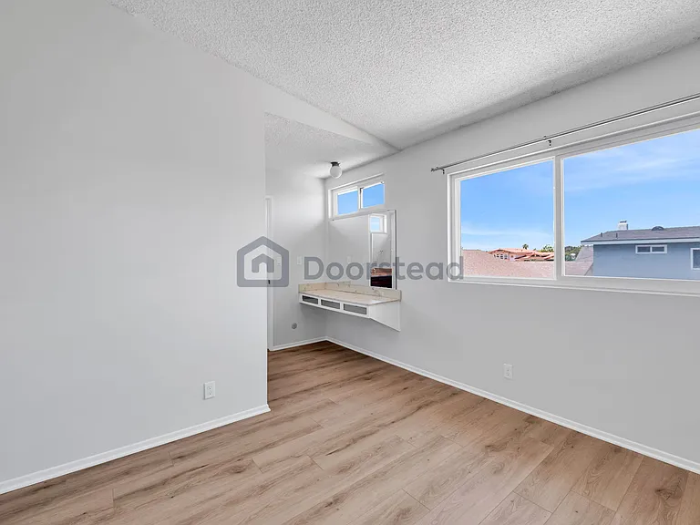 955 Fernrest Dr — Photo 24