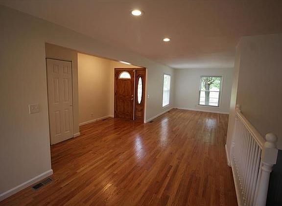 3rd image of 2330 Palm Dr