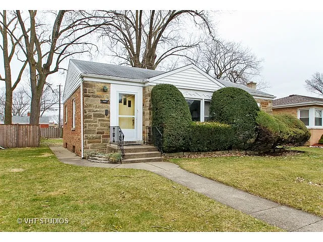 7620 Kolmar Ave photo 1