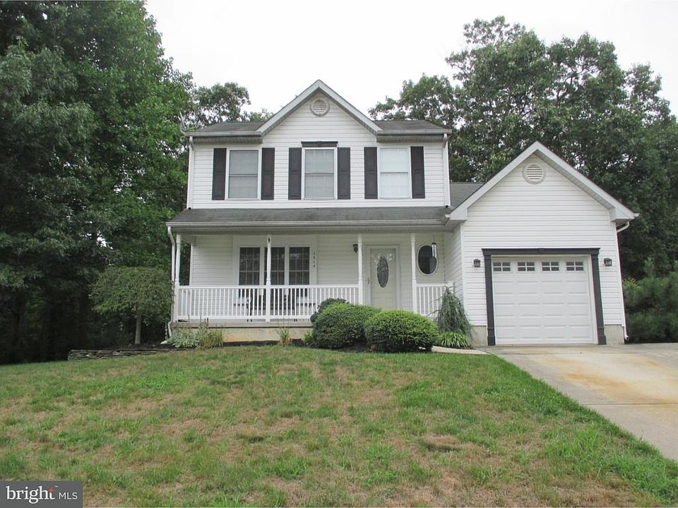 1st image of 1614 Briarwood Dr