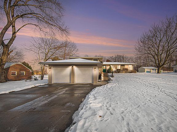 2nd image of 2175 Pioneer Dr