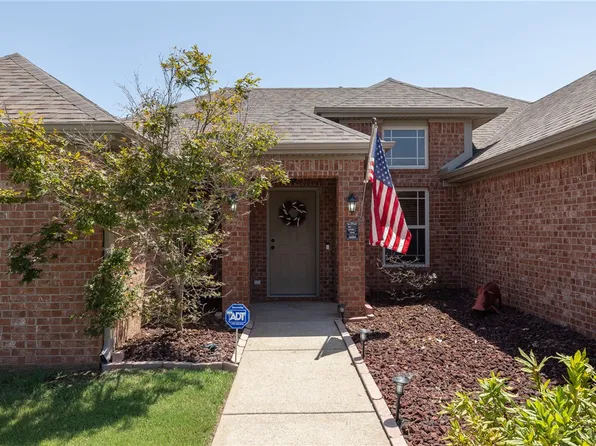 330 Beasley Dr, Centerton, AR 72719