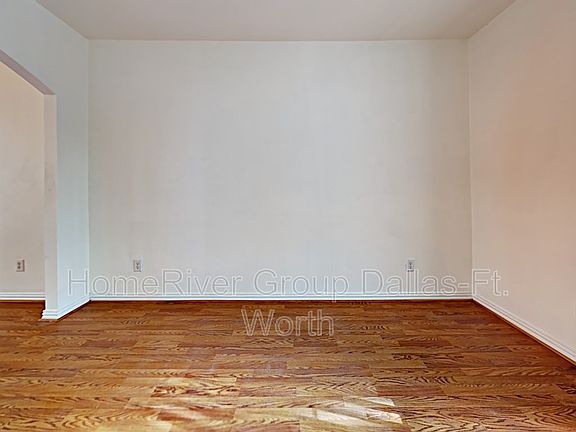 5th image of 3704 Dresage Ln