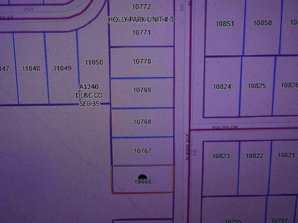 2nd image of 513 N Bibb Ave