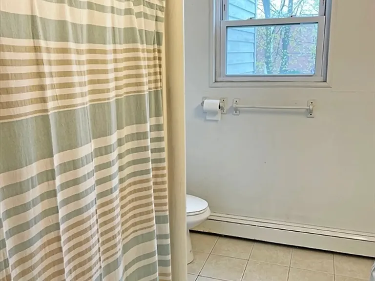 15 Ashford St #1 — Photo 9