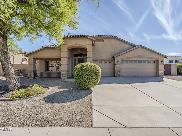 3291 E LATHAM Way, Gilbert, AZ 85297