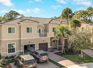 6208 SE Portofino Cir, Hobe Sound, FL 33455