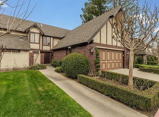 6688 N Stonebridge Dr, Fresno, CA