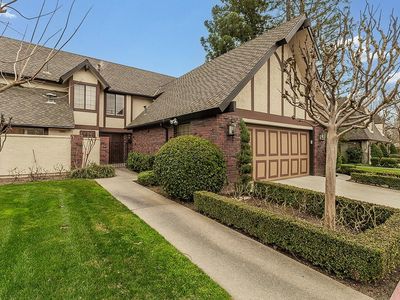 6688 N Stonebridge Dr, Fresno, CA, 93711