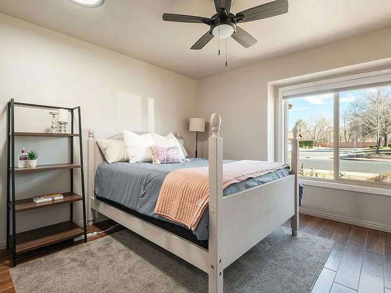 545 S Valley View Dr #137 — Photo 34