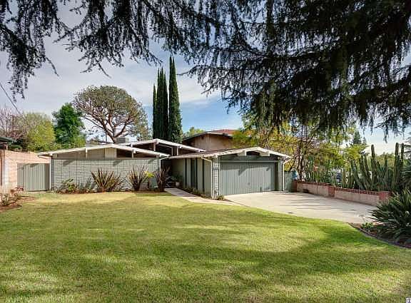 3rd image of 2660 Santa Anita Ave