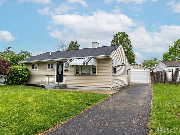 4th image of 2681 Danz Ave