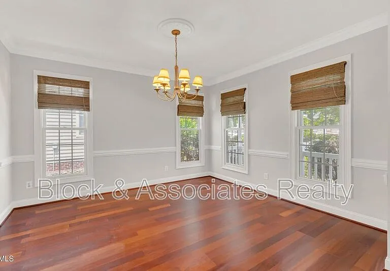 109 Old Savannah Dr — Photo 4