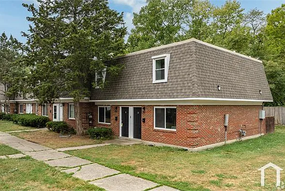 2 bed, 1050 sqft, $1,010 — Photo 4