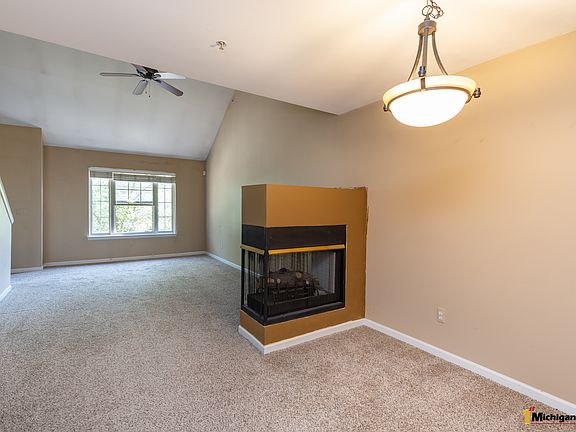5th image of 39436 Springwater Dr #15