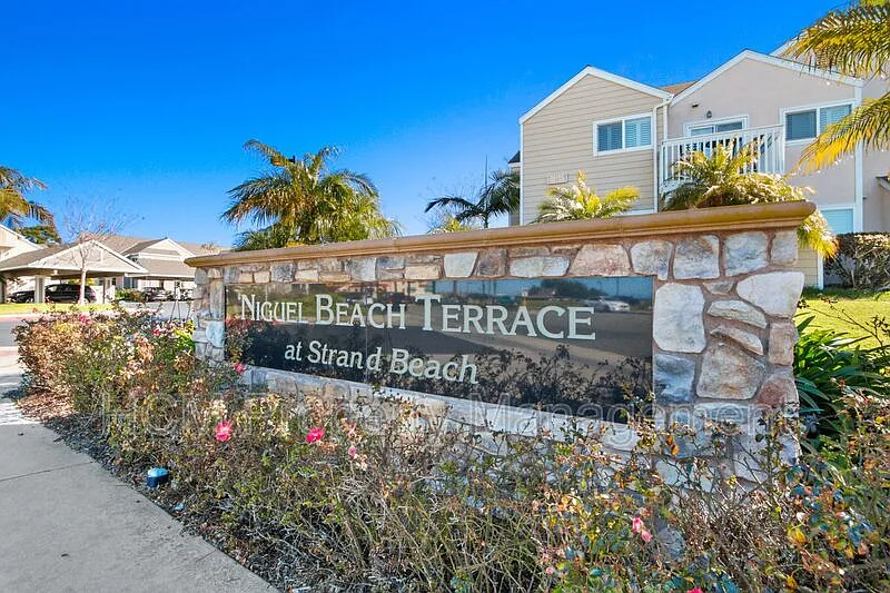 3 bed, 2.0 bath, 1235 sqft, $4,950 — Photo 1