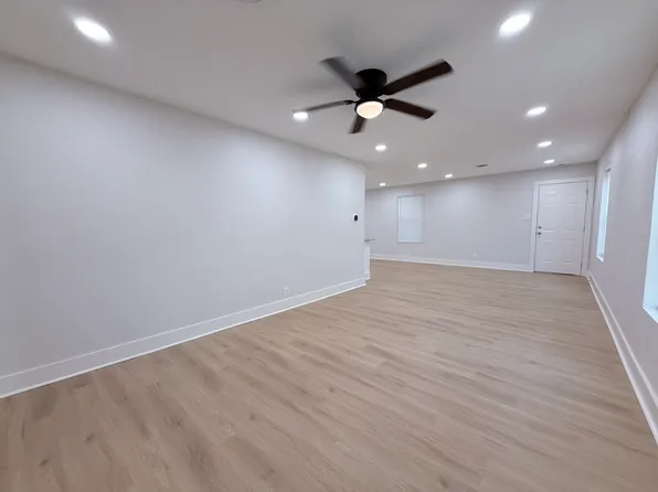 414 12th St SE, Paris, TX 75460