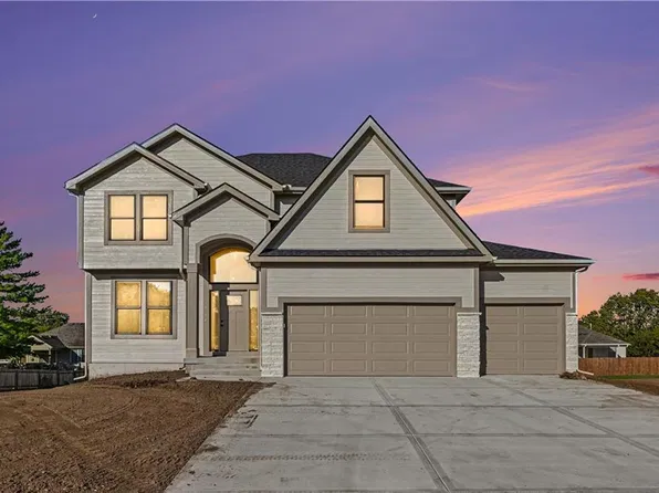 12419 Morgan St, Excelsior Springs, MO 64024
