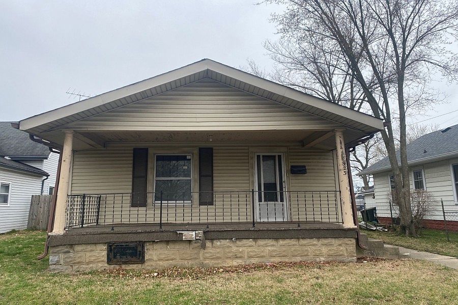 1st image of 923 Jefferson Ave