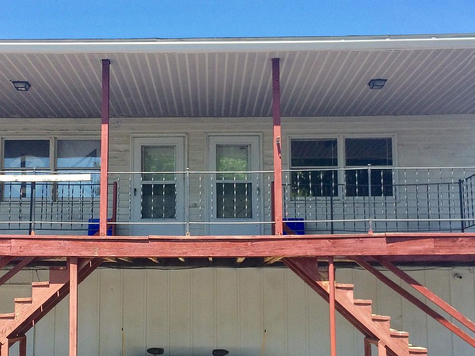 1st image of 1885 Oakland Ave