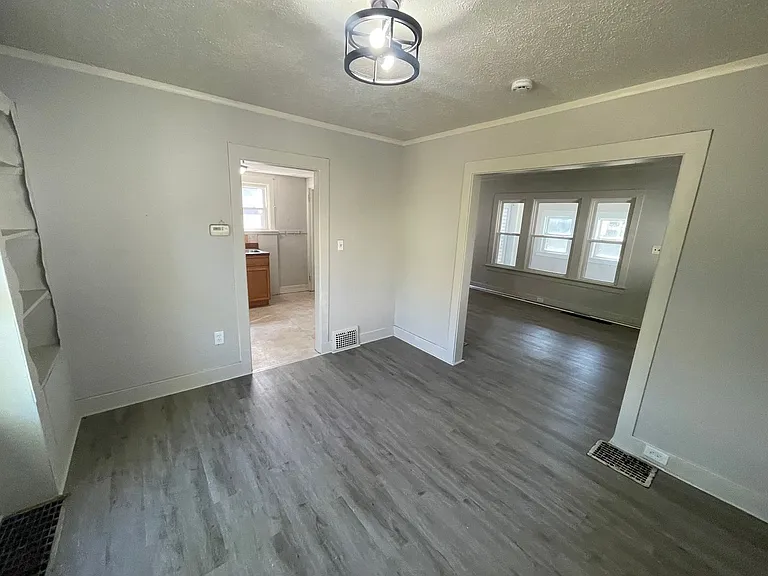 14005 Scioto Ave — Photo 4