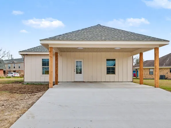 196 Belle Isle Dr, Thibodaux, LA 70301