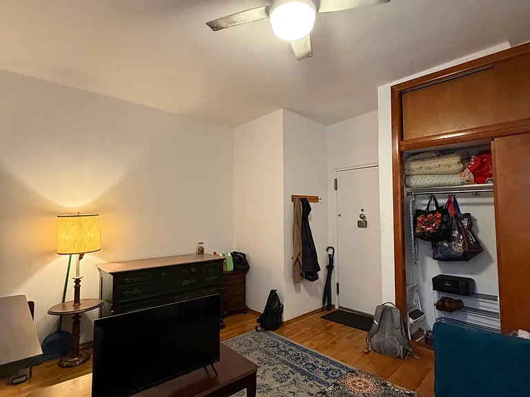 350 W 56th St #4B — Photo 3