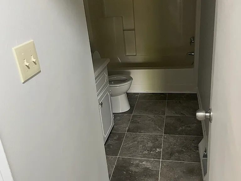 6 Oakridge Ct — Photo 5