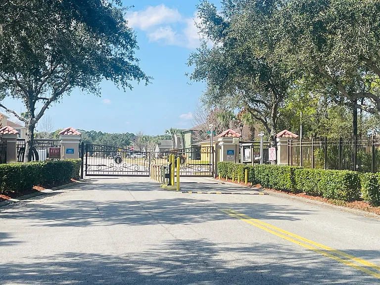 3510 Yacht Club Ct — Photo 19