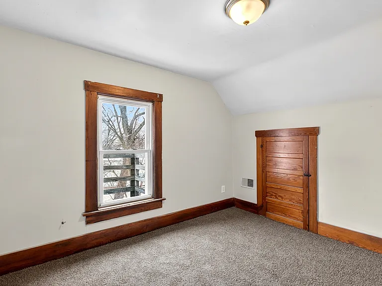 458 Kling St — Photo 27