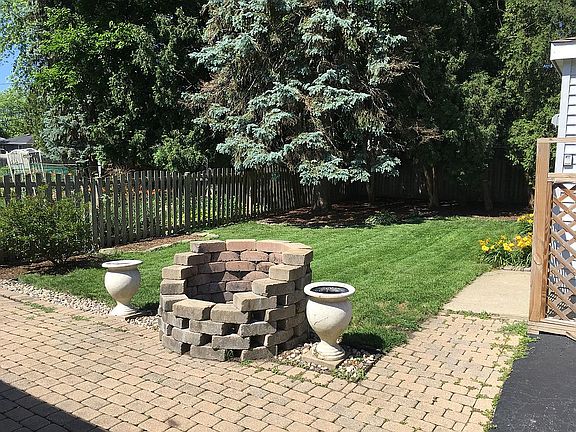 Patio with Fireplace