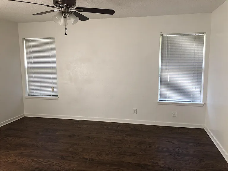 801 N Crawford St — Photo 10