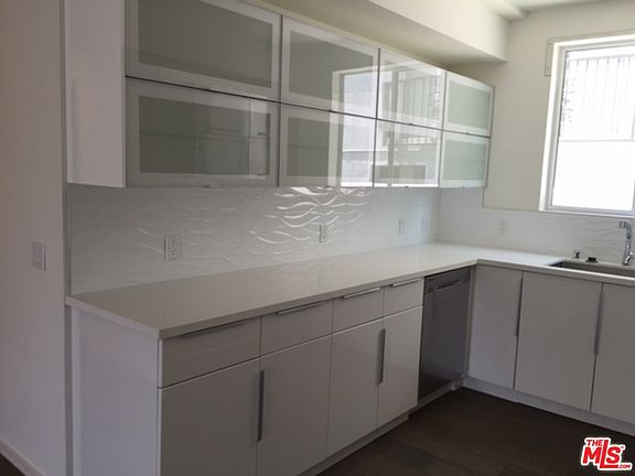 3rd image of 11764 Idaho Ave #101