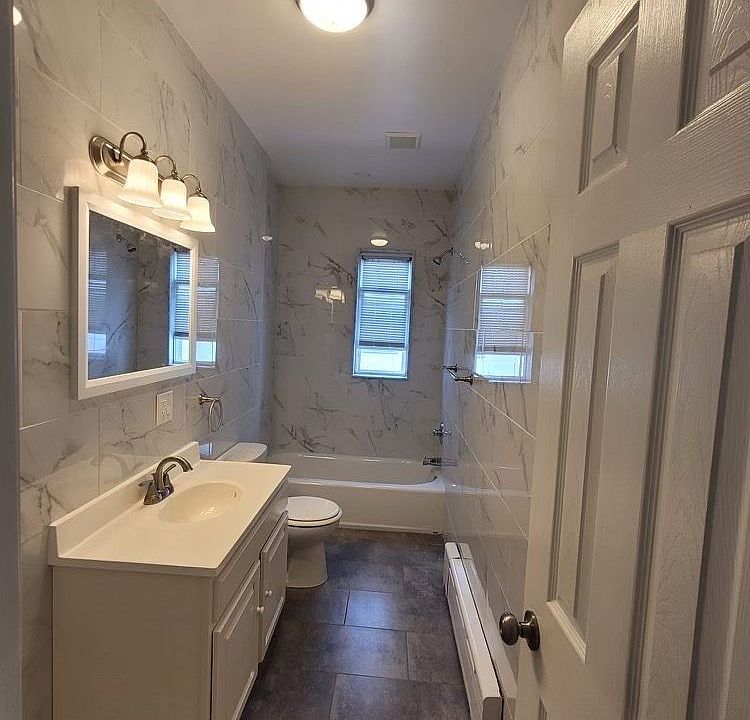 1st image of 191 Bay 7 St #2