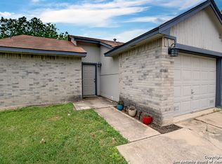 2710 Mud Lake Dr, San Antonio, TX 78245