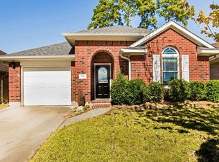 906 Chase Ct, Conroe, TX 77301