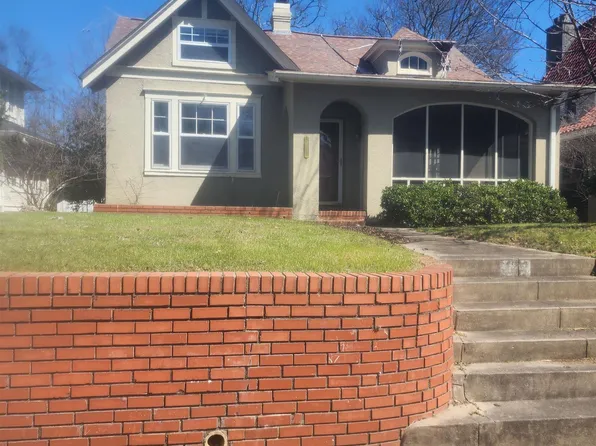 225 Ridgeway Dr, Little Rock, AR 72205