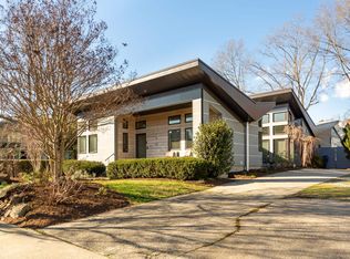 930 W Markham Ave, Durham, NC 27701