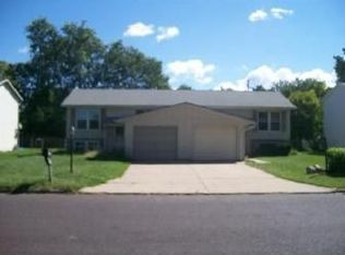 2518 S Skyway Rd, Peoria, IL 61607