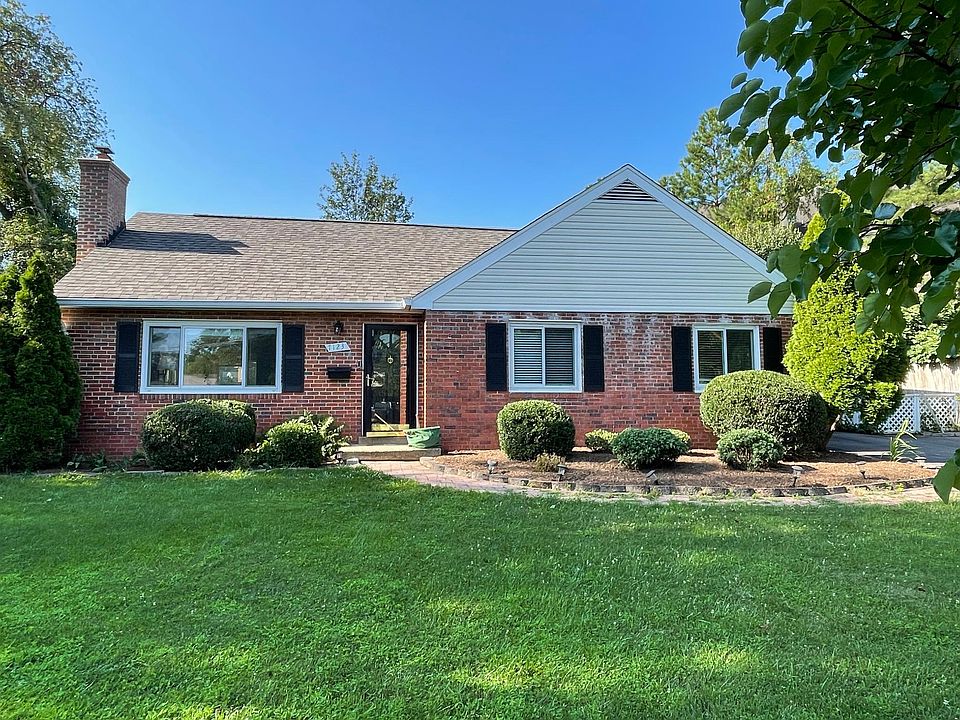 1st image of 7123 Dale Ct